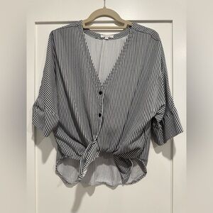 VETTA Black and White Tie Front Blouse